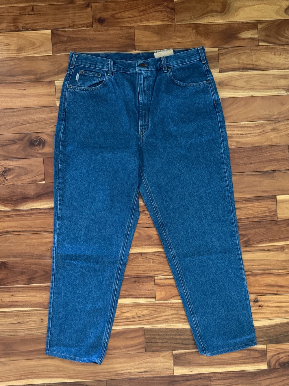 NWT Men’s Carhartt 40x32 Relaxed Fit Tapered Leg Jeans Workwear Outdoorsman - Picture 2 of 6